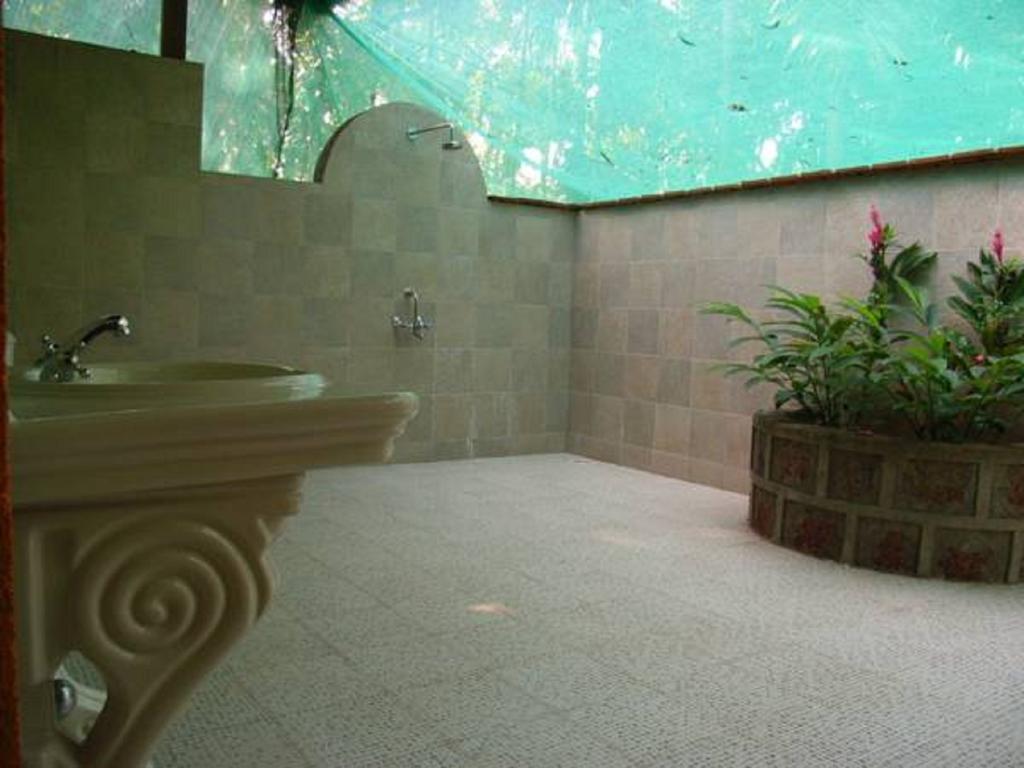 Farm stay Dudhsagar Plantation